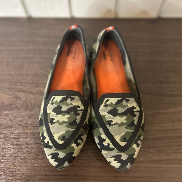 Judy + Birdies The Blackbird Khaki Camo Flats, size 6.5. - Picture 5 of 7